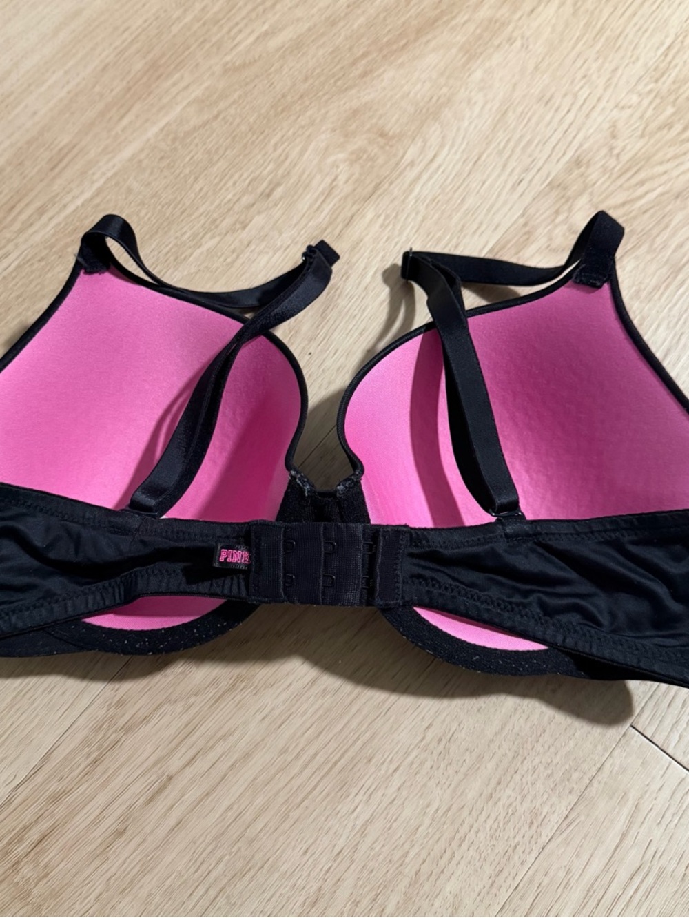 PINK Victoria's Secret Smooth Black T-Shirt Bra - Picture 2 of 3